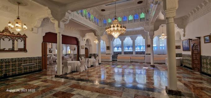 Hotel El Djazair El Mouradia Esterno foto